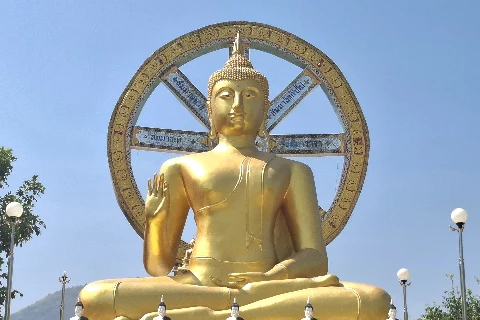 Related to Wat Noen Sawan Mongkhon Tham