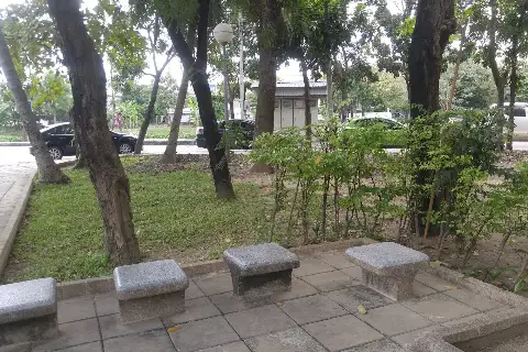 Related to Pracha Chuen Forest Park