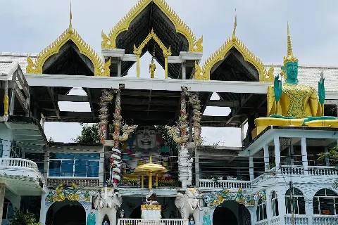 Related to Wat Khao Itisukto