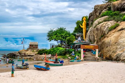 Related to Wat Khao Takiap