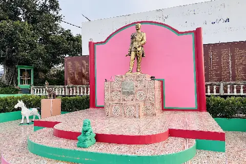 Related to Prince of Chumphon Shrine, Khao Takiap